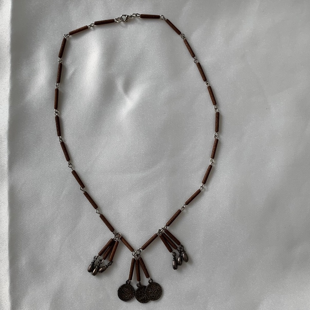 retro necklace